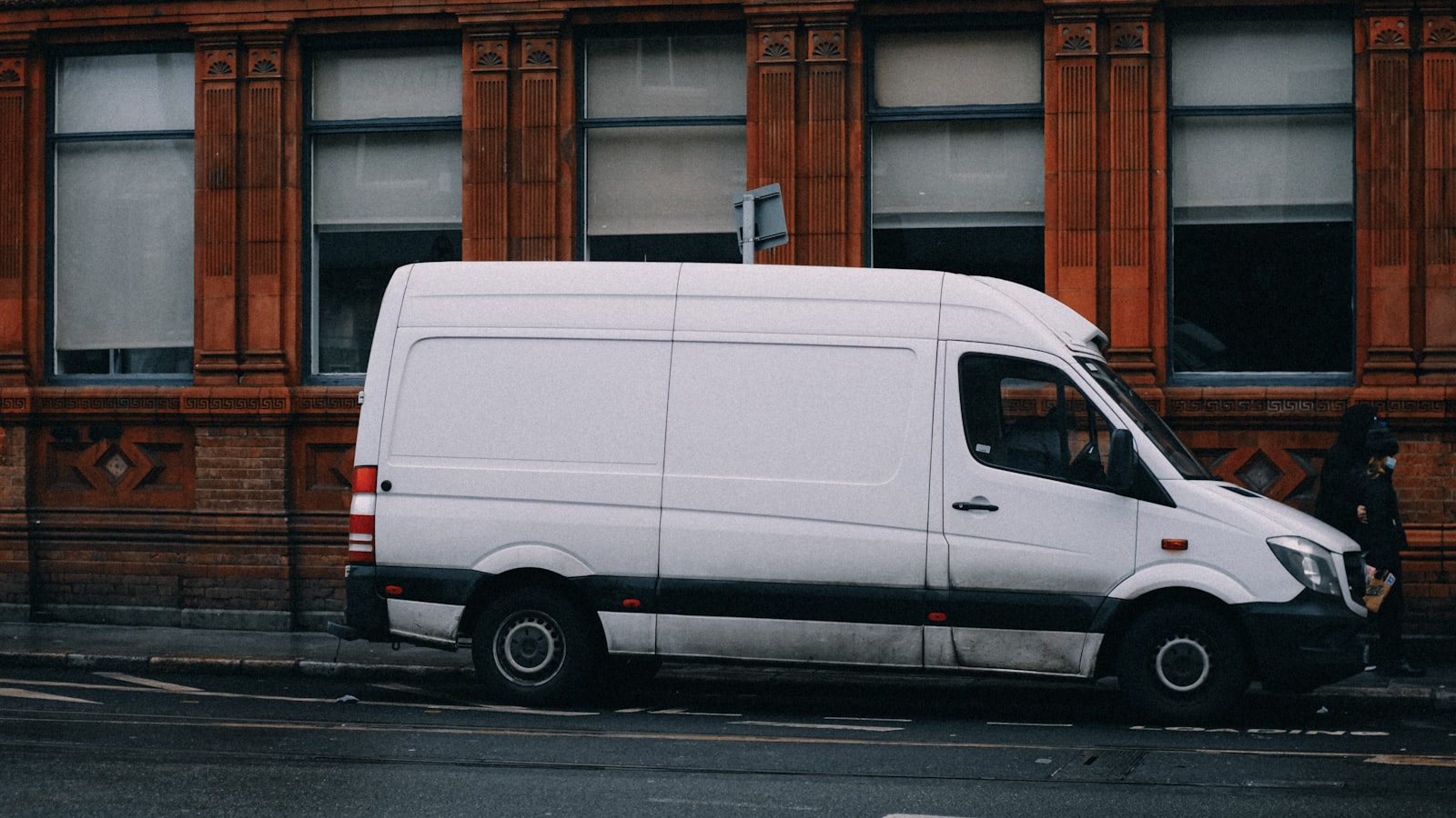 Van Tracking: A Guide for UK Van Fleets